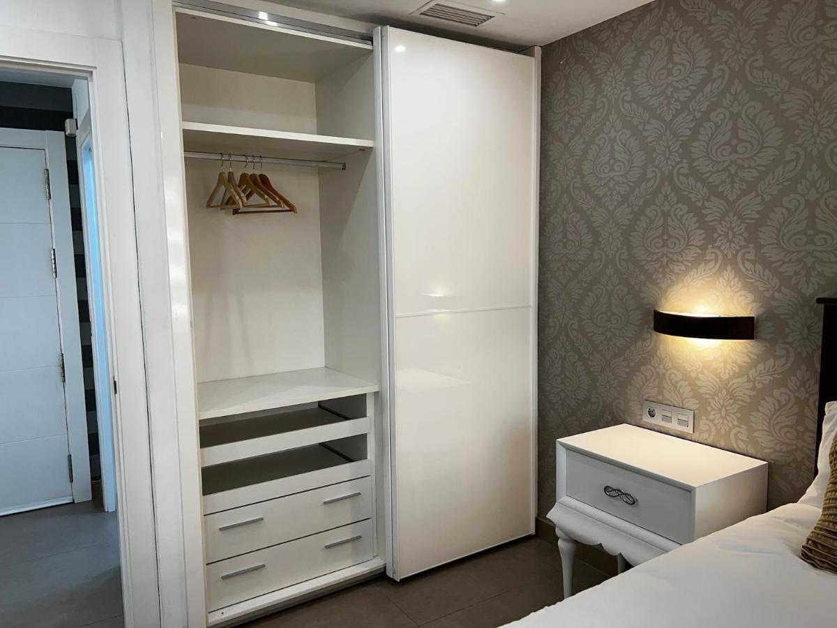 Modern Apartment In La Nogalera Torremolinos Bagian luar foto