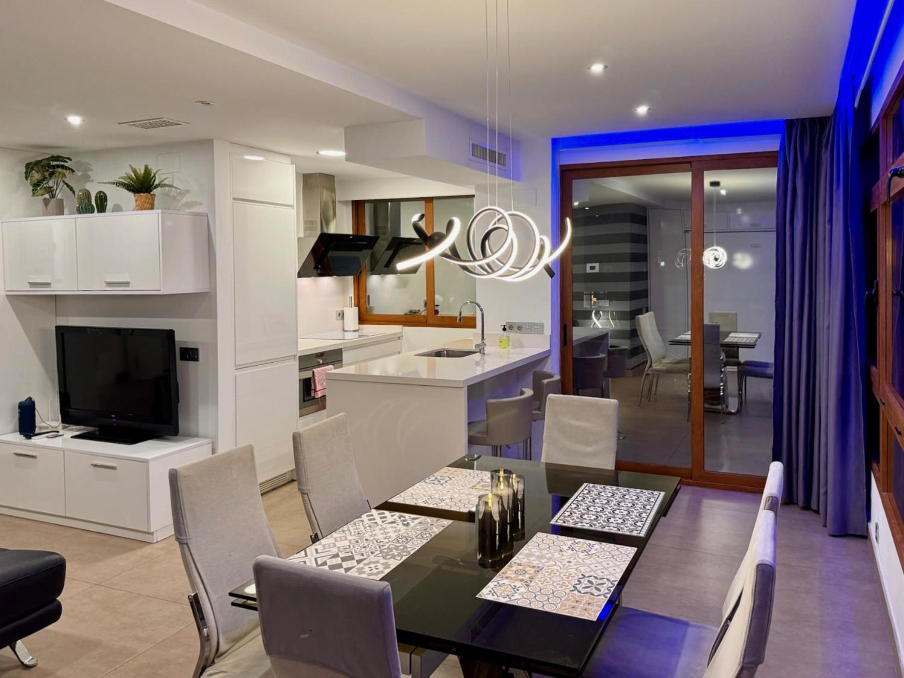 Modern Apartment In La Nogalera Torremolinos Bagian luar foto